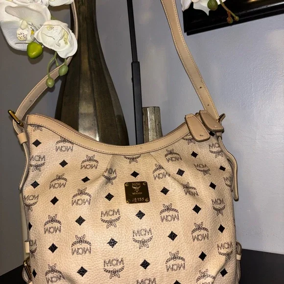 MCM Beige and black Logo Shoulder Bag - Picture 3 of 13